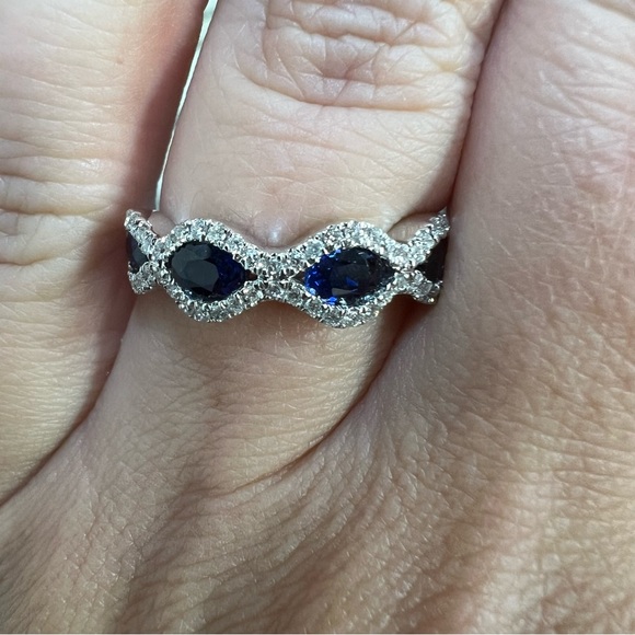 14 White Gold Diamond & Sapphire Ring - Picture 4 of 7